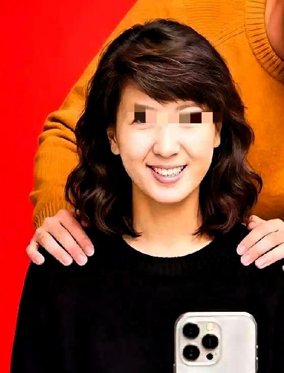 闫某晶她妈一句话，直接把女儿送回风口浪尖：“咱们天天吃燕窝，气死他们！

原本闫