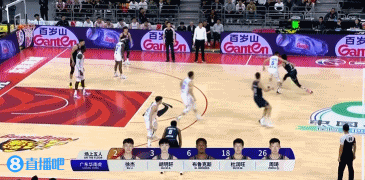 福建队让广东四将瞬间命中率百分百，就靠外援得分，这球和玩一样了

广东队第三节还