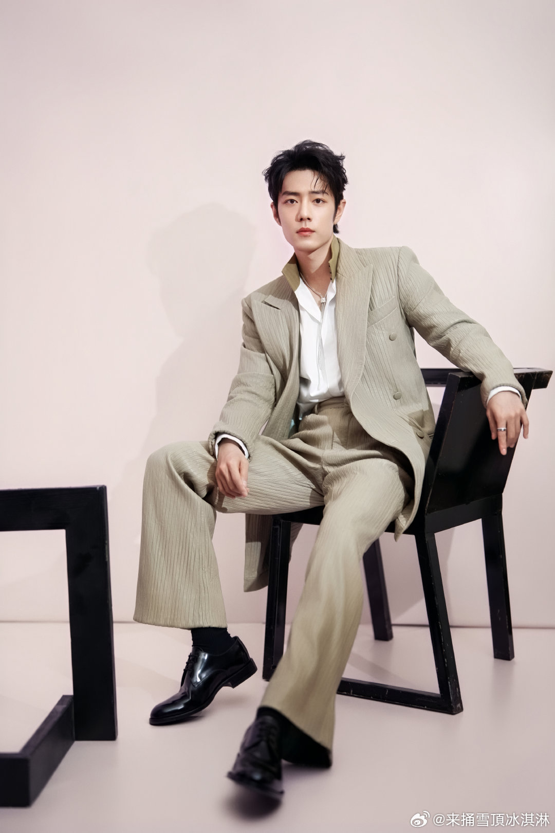 肖战品质盛典出图肖战以匠心打造佳作可以的 