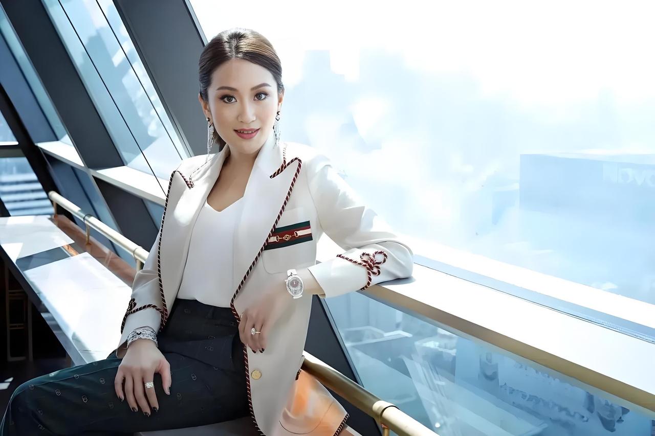 阿努廷马上从“临时工”转为“正式工”了，佩通坦将重新进入政坛吗？

当地时间3月