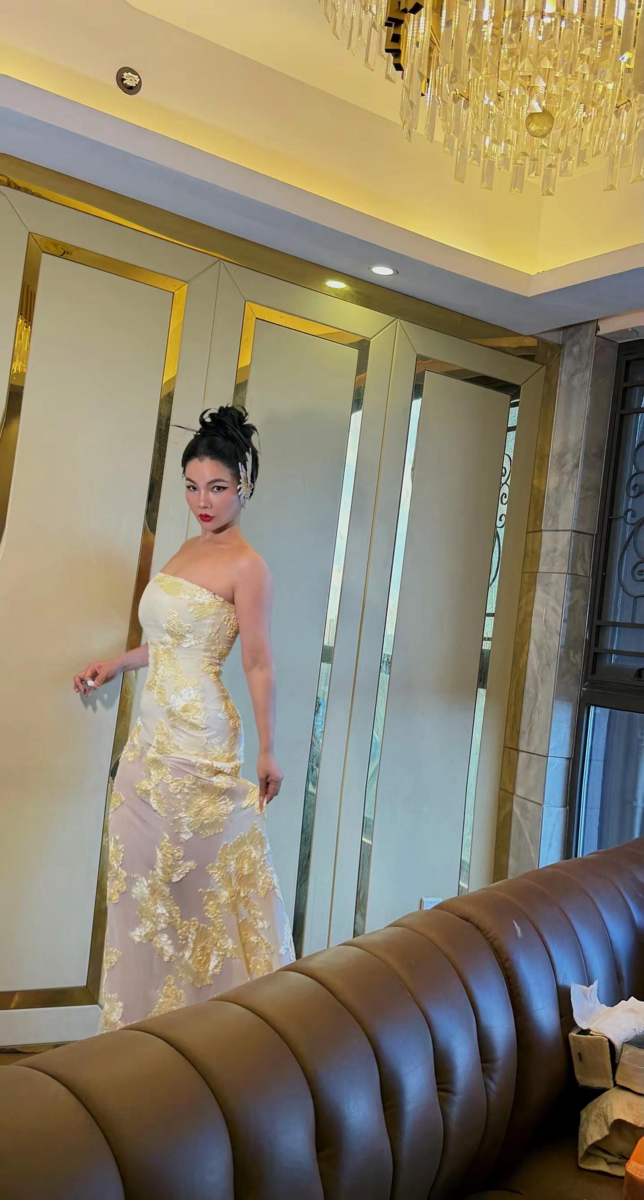 女性的自信源于能够驾驭任何衣服，而不是被衣服驾驭！