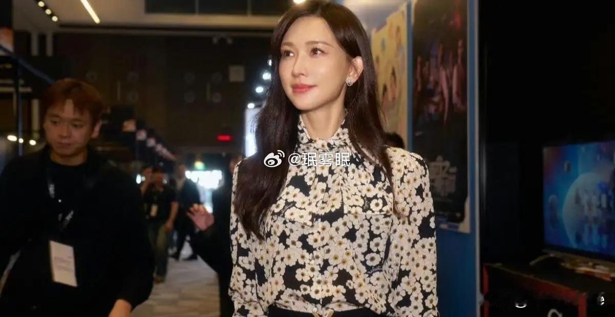 林志玲险些入职争议部门，好在及时收手才躲过封禁危机。她明知该部门立场与性质，主动