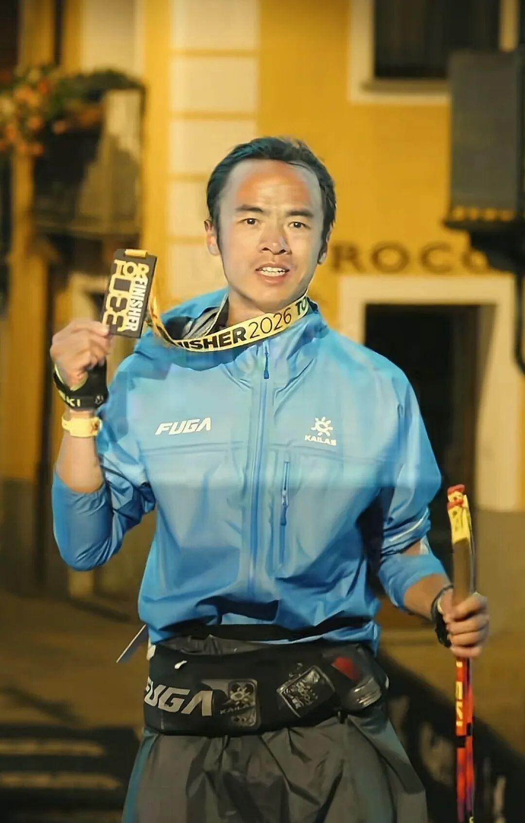 冠军从不是单人荣光！赵家驹巨人之旅封神，军功章一半属于妻子亚薇
 
全网都在惊叹
