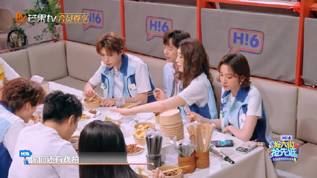 “你们还有戏拍”我肚子