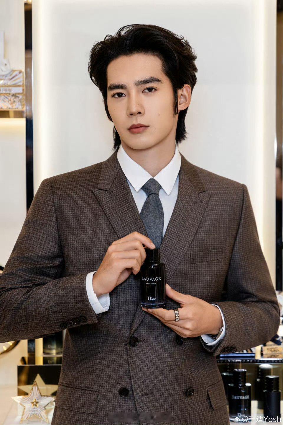 迪奥品牌大使于适昨日线下活动官方图，表现力怎么样 