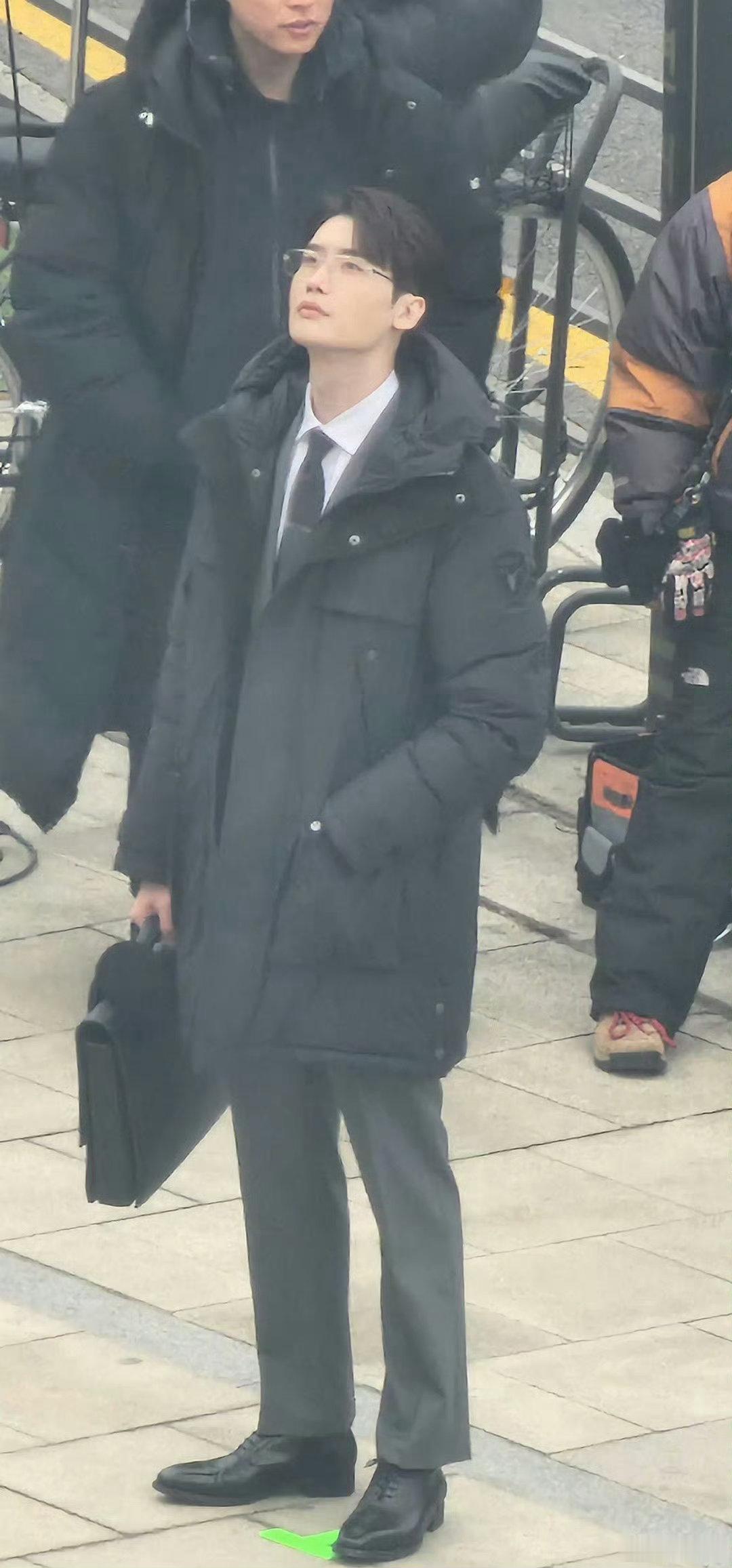 李钟硕新剧状态  李钟硕新剧回春  我就说李钟硕永远不会让人失望！新剧里他的状态