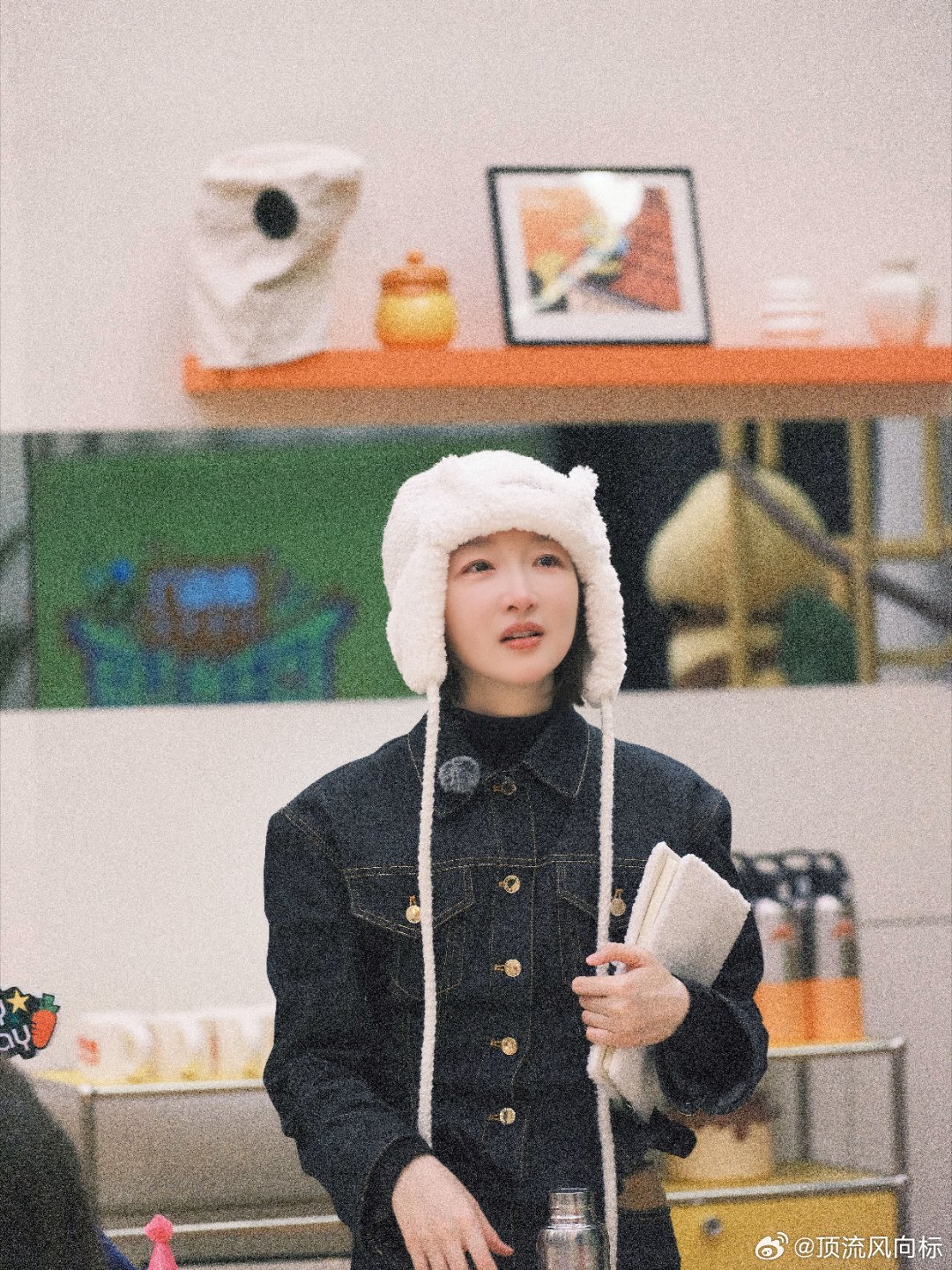 周冬雨素颜录节目这居然是素颜的周冬雨这才是真·松弛感，干净舒服比啥都强 