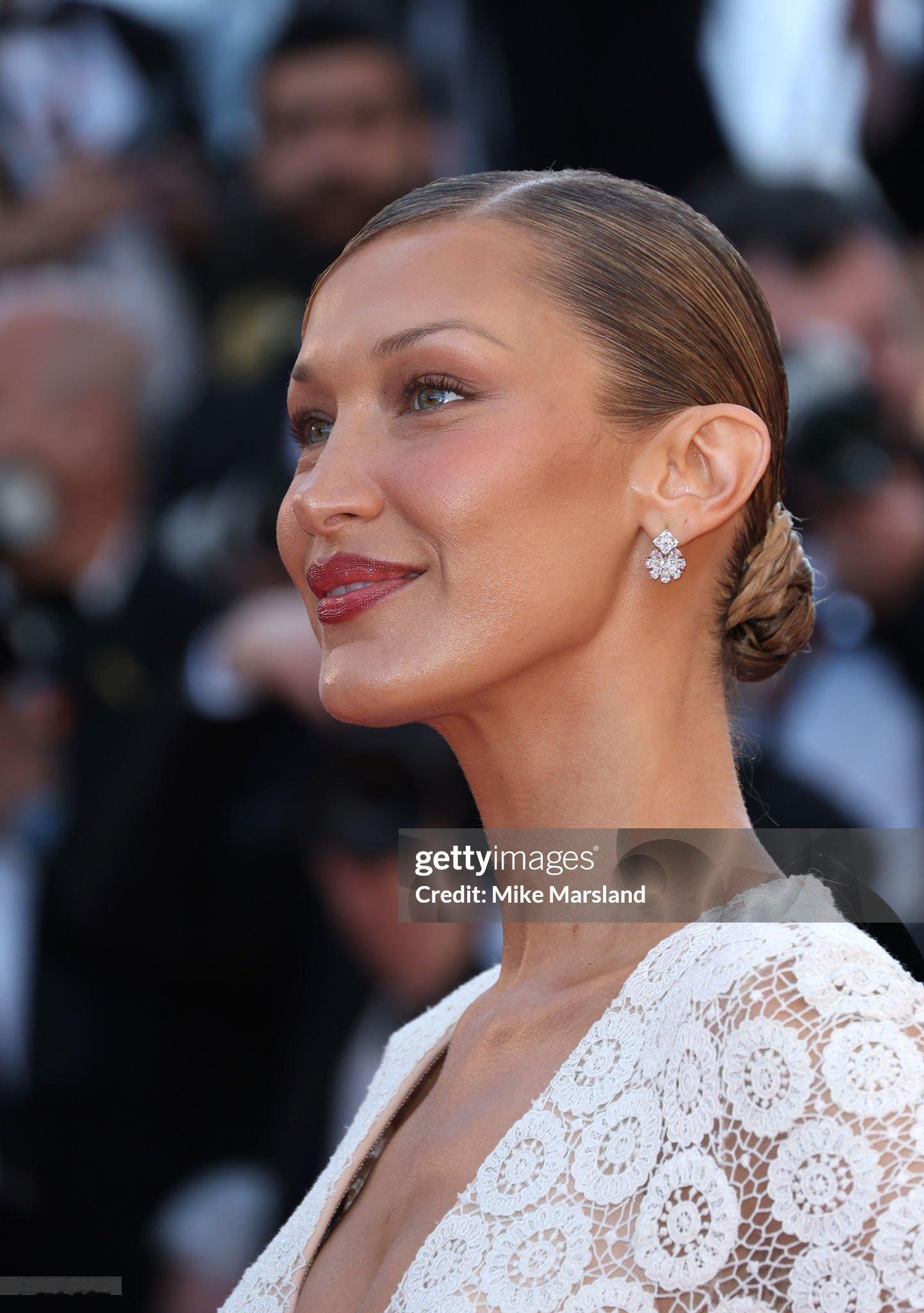 好美好美啊贝拉女士～❤️Bella Hadid in custom Schiap