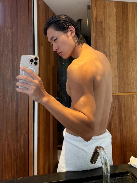 莫干山Naked🇰🇷🇨🇳