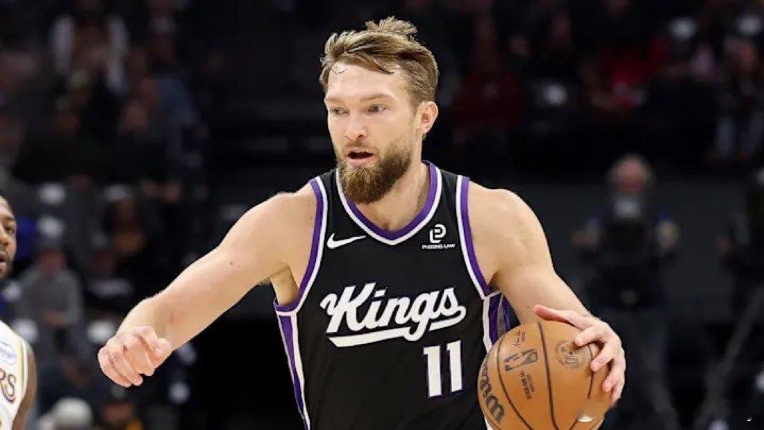 Chris Haynes：目前国王和猛龙的交易谈判框架如下：猛龙得到：萨博尼斯国