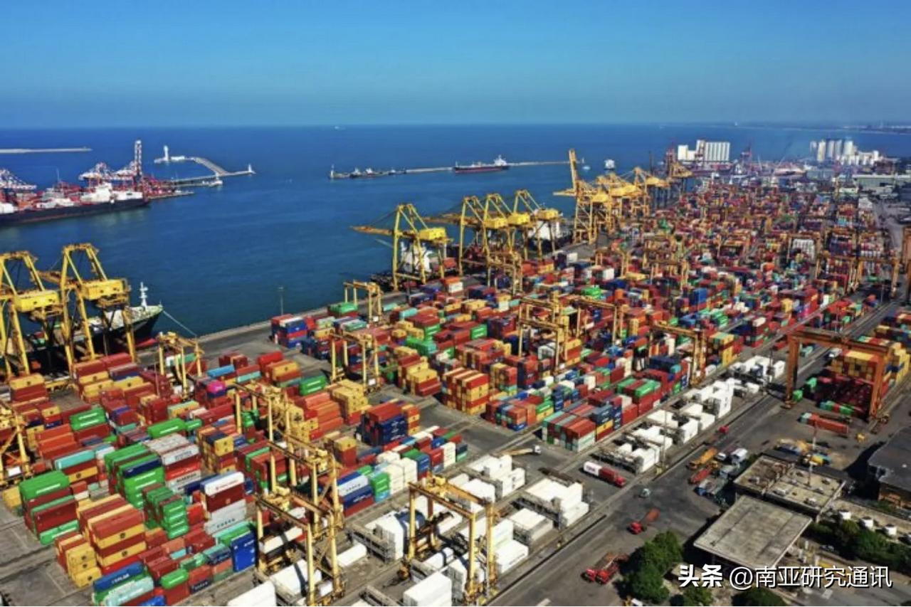 《斯里兰卡卫报》《周日时报》7月12日报道，为应对美国加征的12.5%惩罚性关税