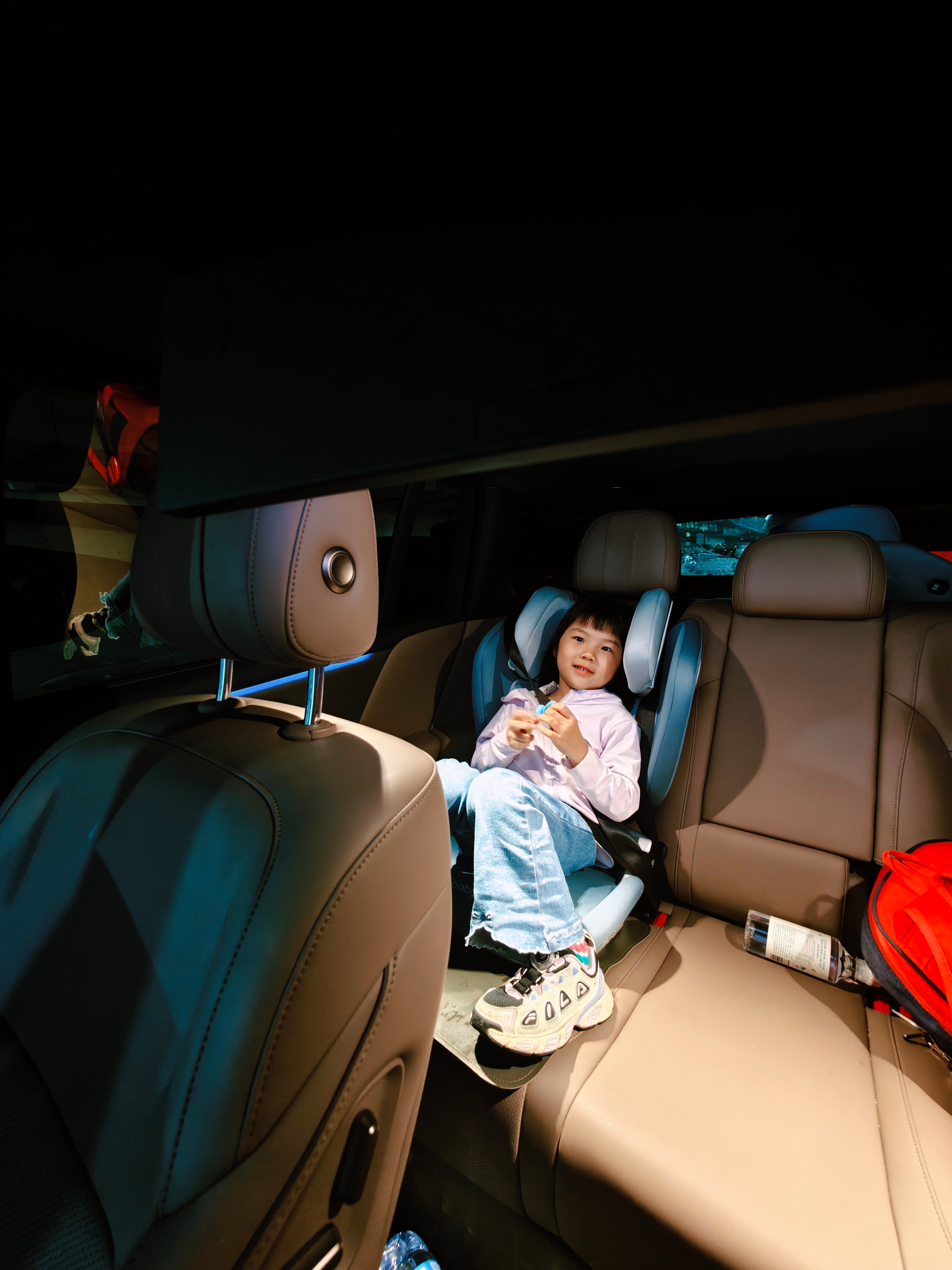 理想在家用车这个赛道目前还是无敌，去年把小米SU7换成理想i6真的是明智，SU7