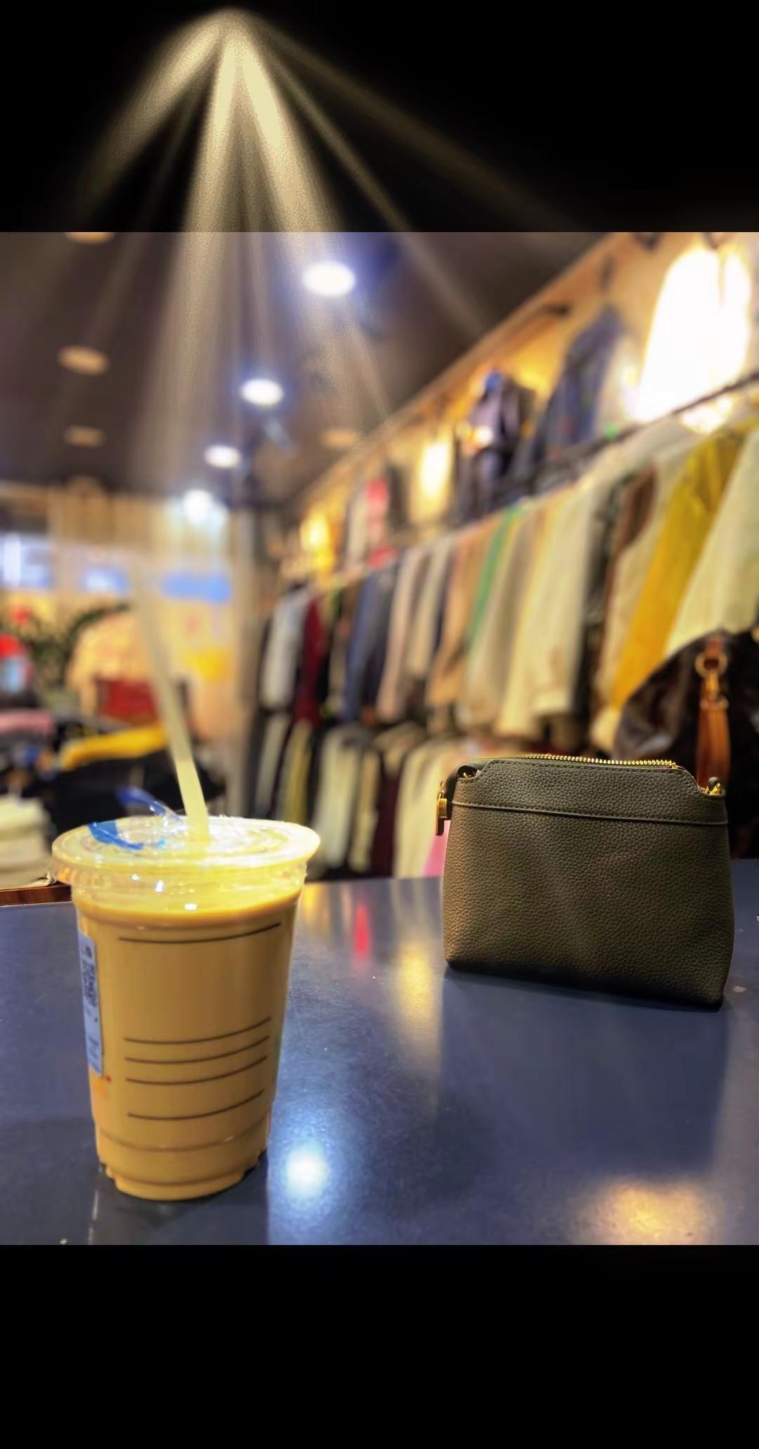 有事慢慢忙，没事喝一杯，人静，心安，财来