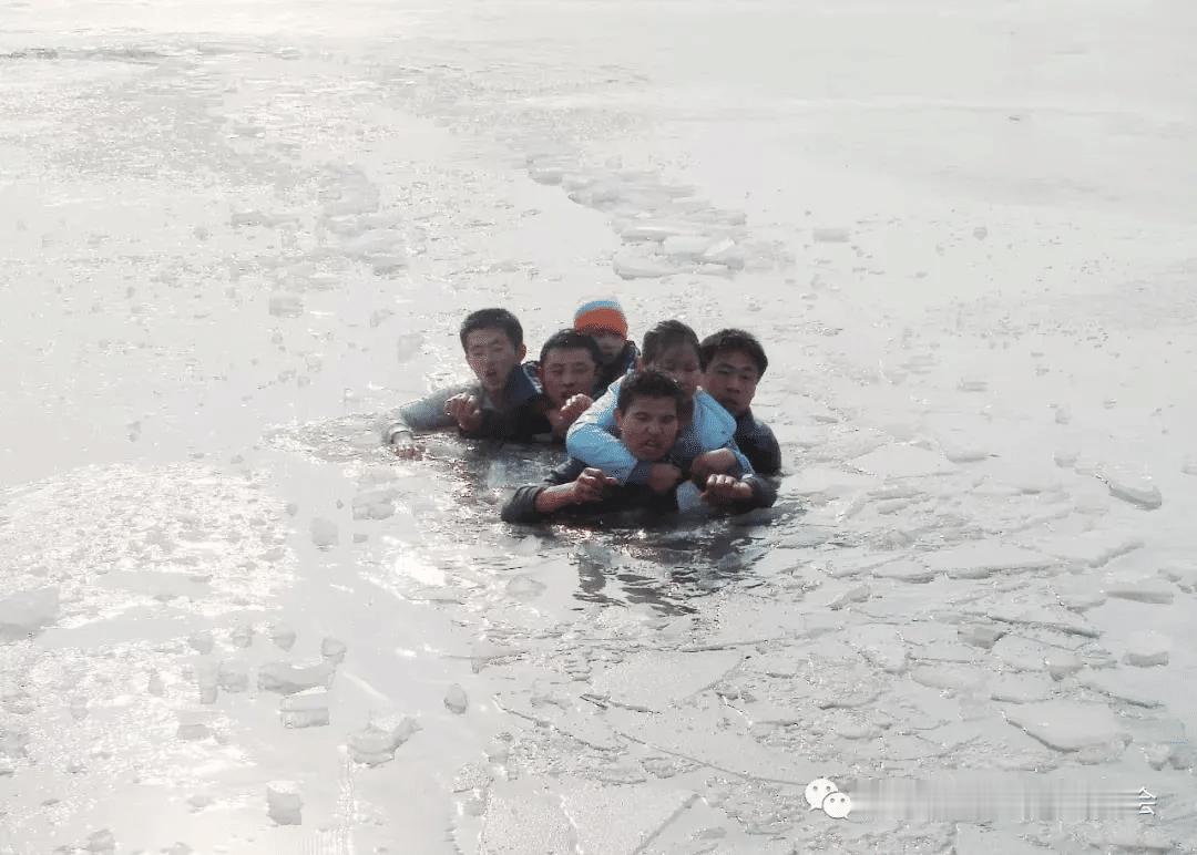13岁少女冰窟救人，这波操作太飒了！

凛冬寒意料峭，宁夏同心县却因为一个13岁