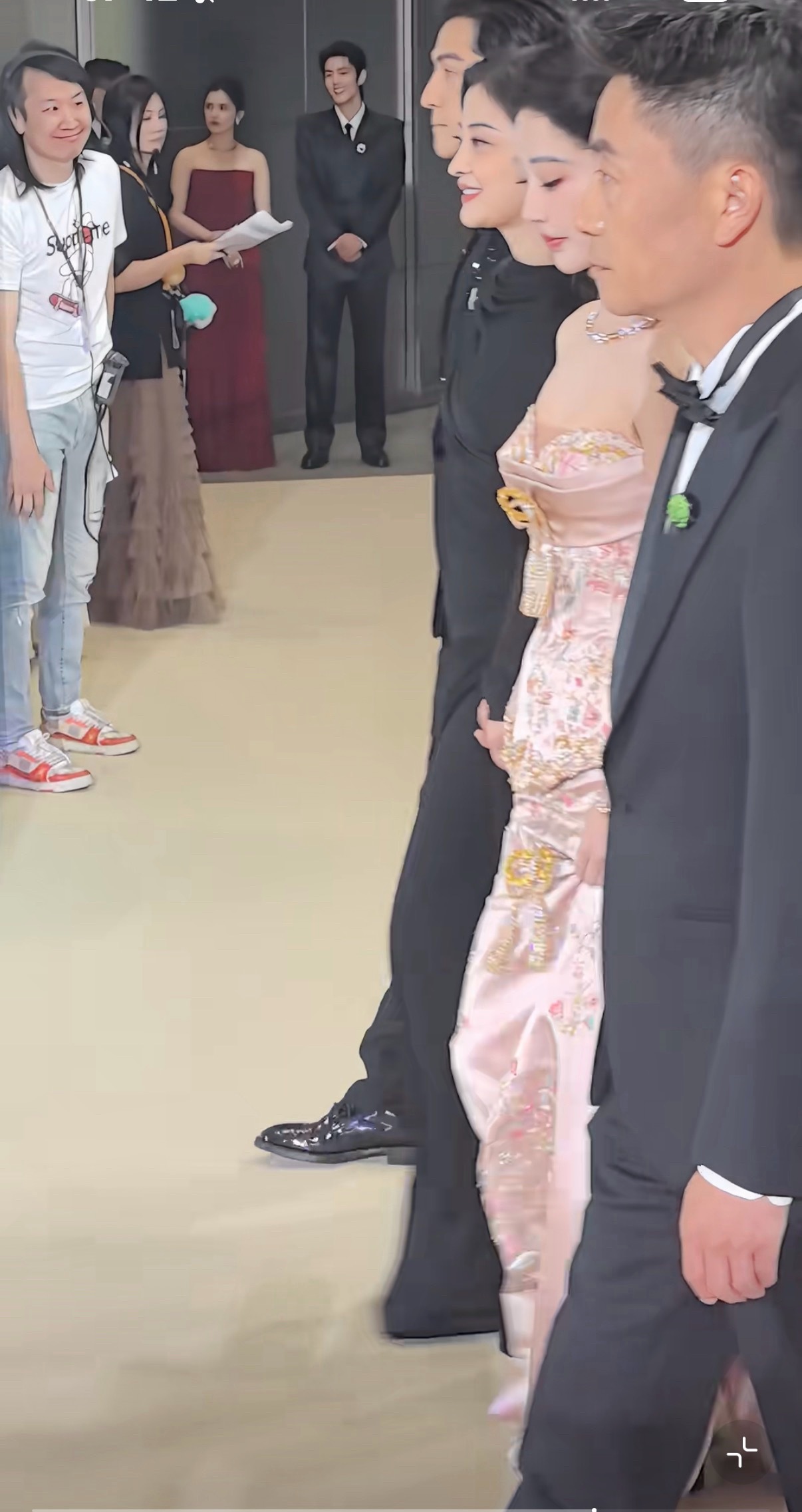 赞赞的小眼神