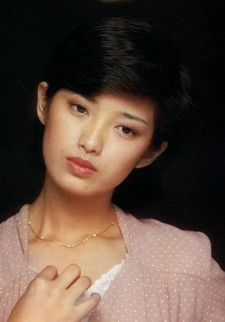山口百惠之紫色系列
