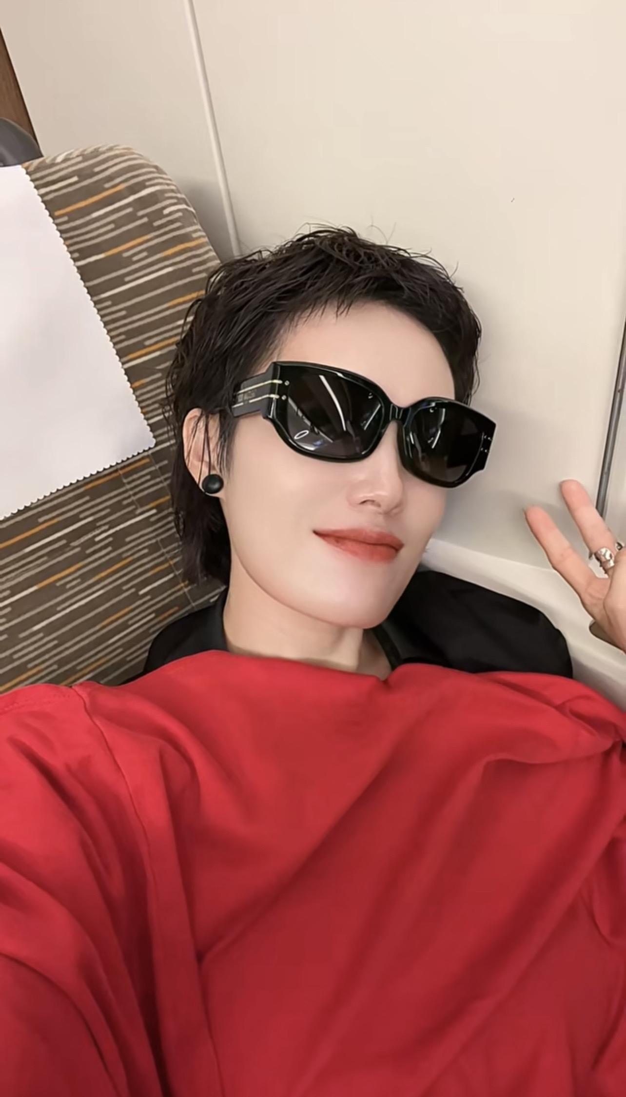 有没有姐妹和我一样，做事全凭自己的感觉 中年还能天真的女人，不是傻，而...