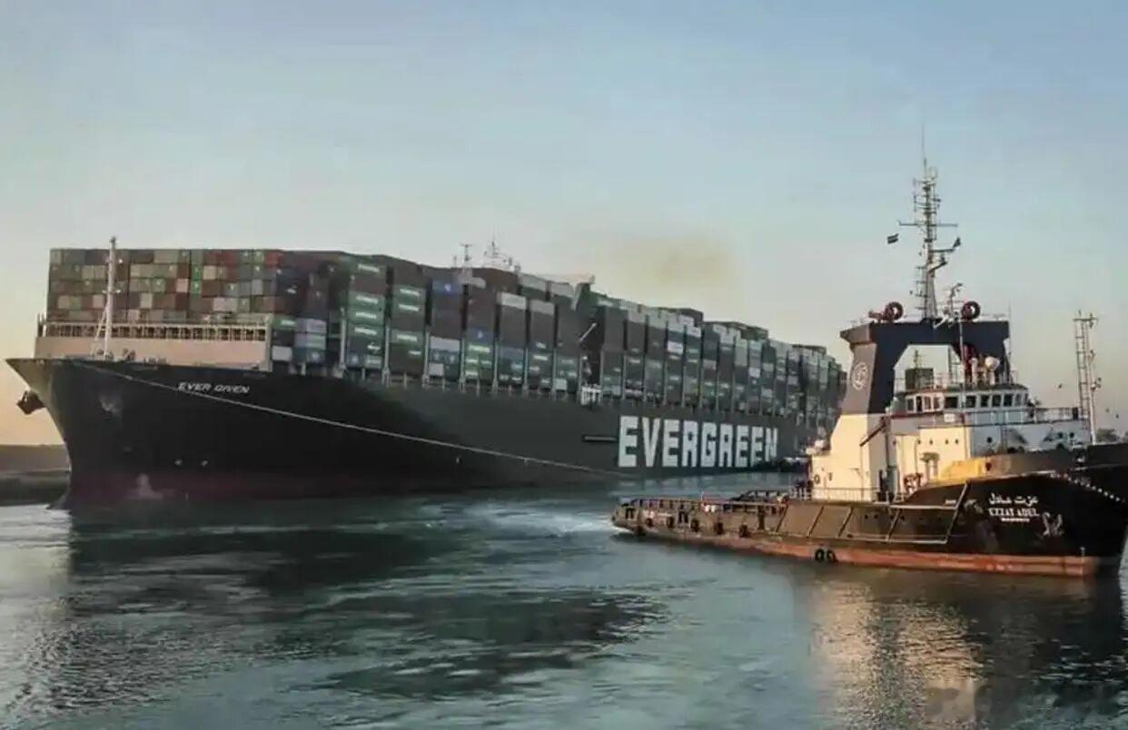 打蛇打在了七寸，巴铁禁止台湾航司飞行，长荣运输美国武器的时候就该想到今天10月2