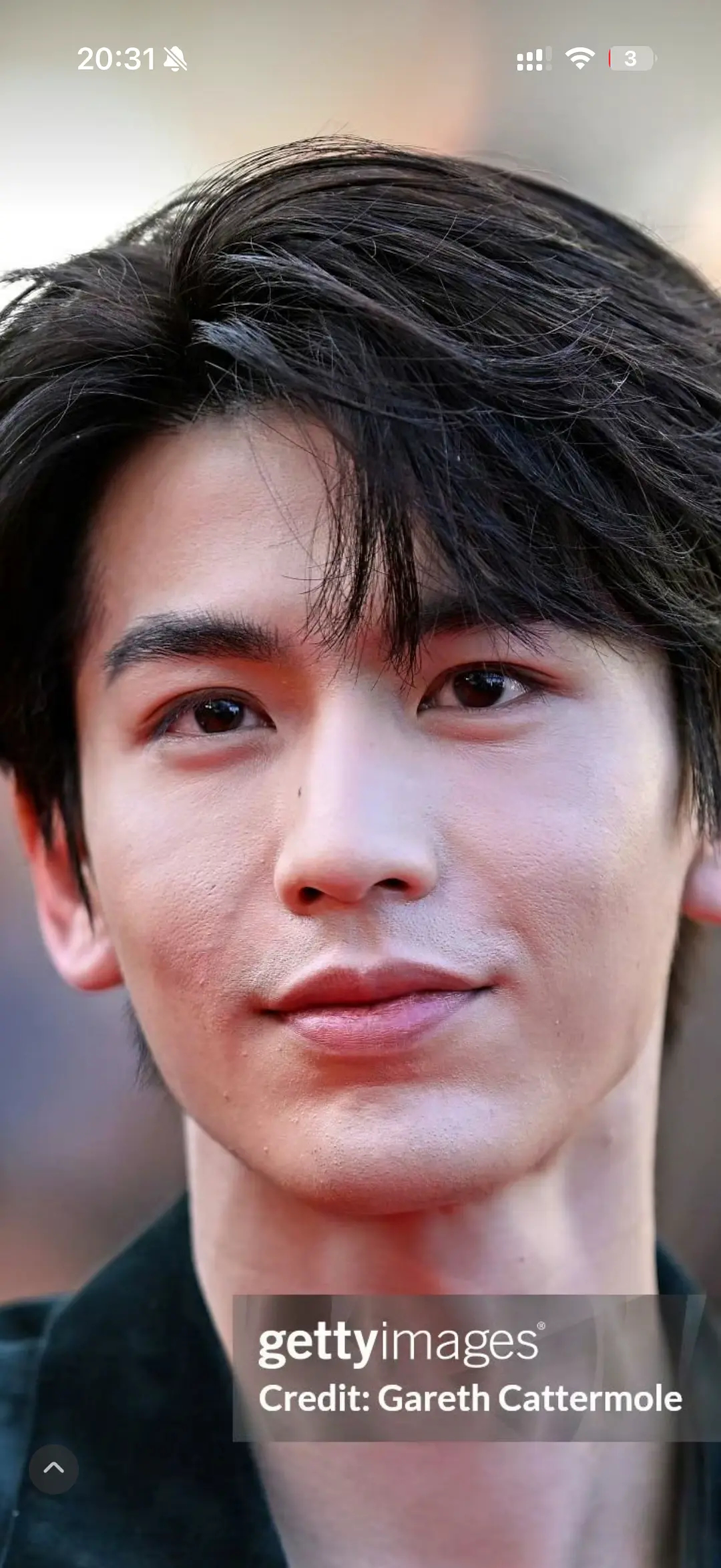 张凌赫生图真的太虐了，非常的丑