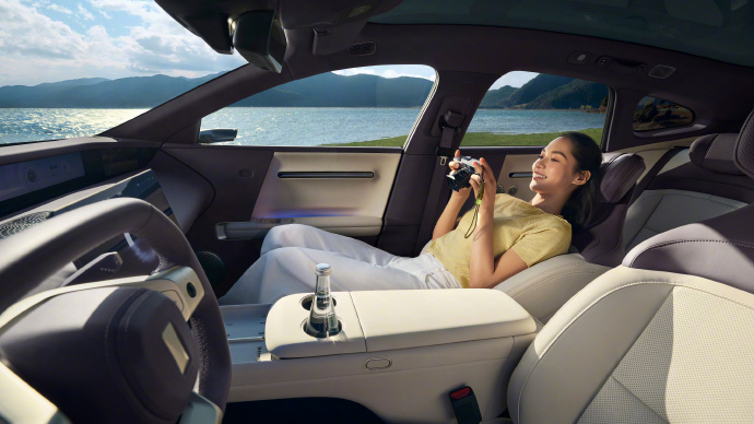 年轻人第一台性能车 以前对智驾不太感冒，总觉得是噱头。直到看了阿维塔06T——真