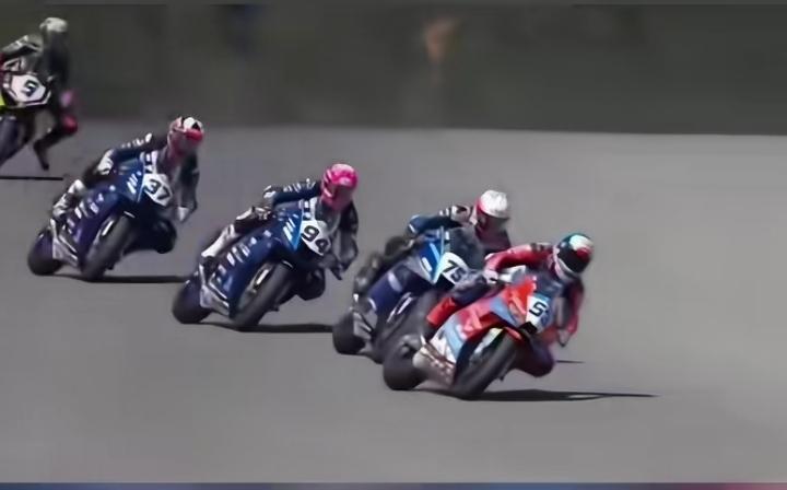 身家约770亿的深圳东鹏富豪林木勤，赞助张雪机车直接封神。3月28日张雪机车WS