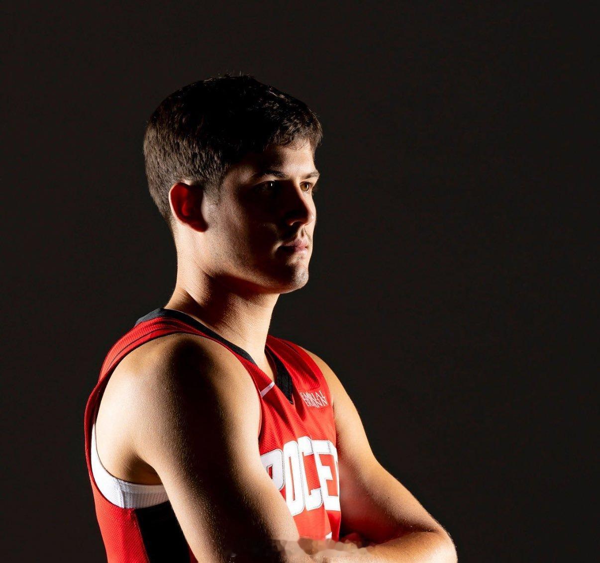 全明星赛后，谢泼德场均17.2分，真实命中率69.4%，三分命中率48.8%，罚