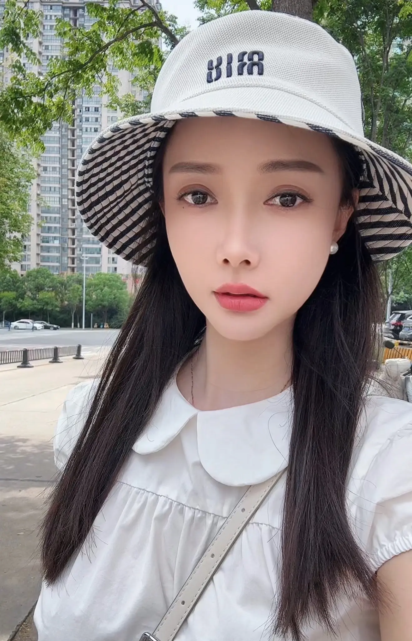 你不热情 就不会觉得别人冷淡