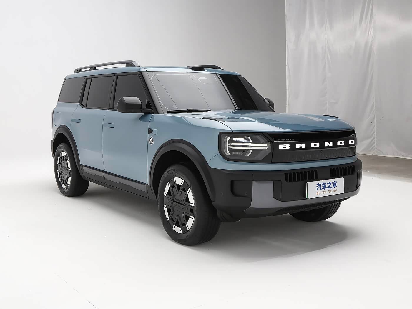 福特烈马的城市版也国产了，不过改成了新能源形式，纯电和插混都有，全系双电机，纯电