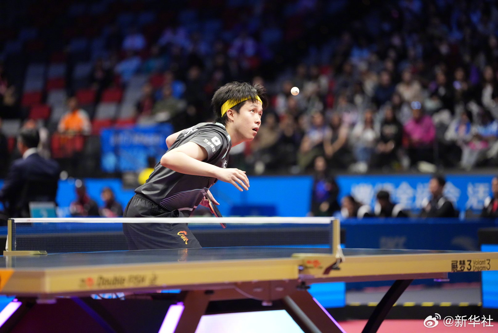 【】  赢得第三局，目前大比分 2:1  。