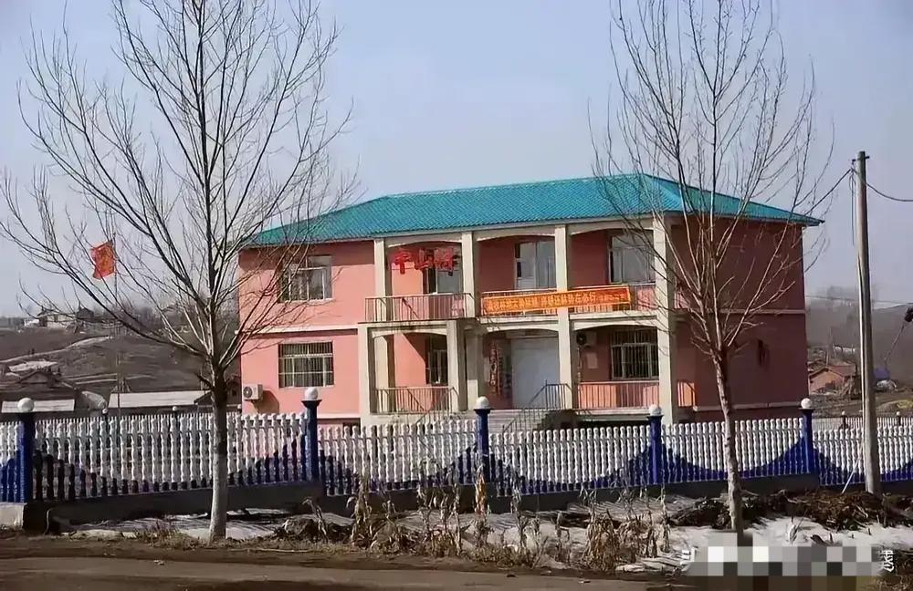 江南说法：一场父亲的“婚事”，引发子女的“遗产战”

近日，一起看似普通的家庭事
