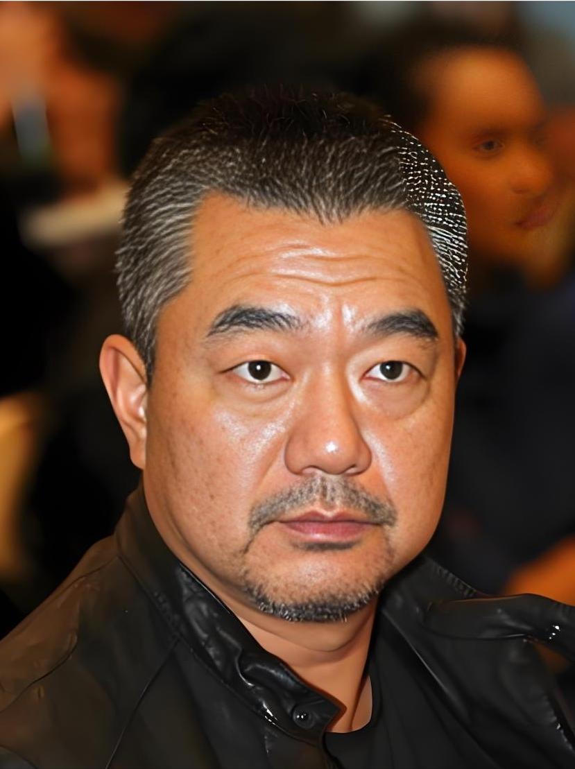 董勇说：我的理想是当少爷，我是杭州人，我从小就想，要是三潭映月是我们家的该多好！