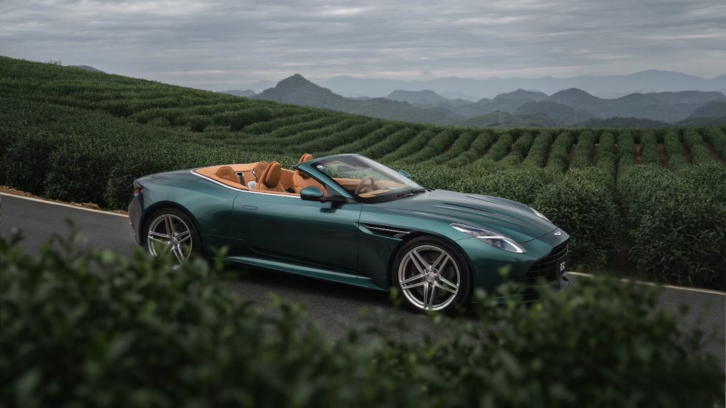 马丁是真雅，实在是太雅了年轻时候喜欢锋芒毕露，但稍微有些沉淀后才知道，这种松弛的