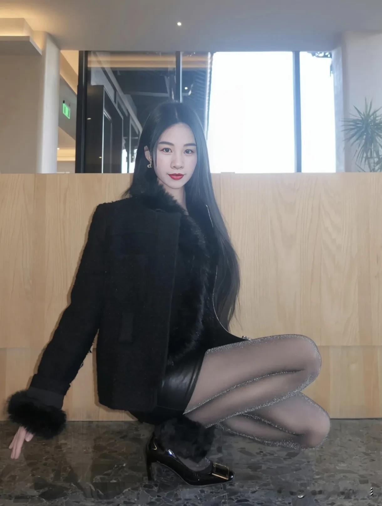 咖啡厅奶茶店是出片的好地方，嘿嘿[呲牙][烟花]