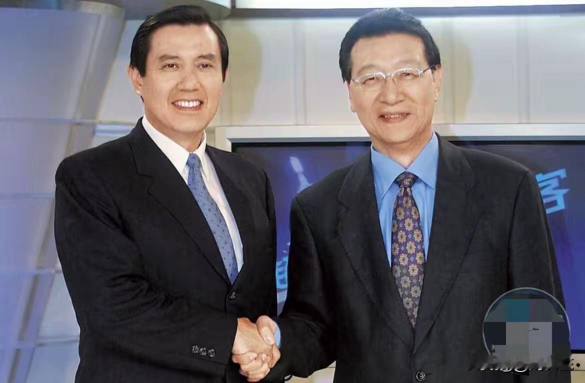 赵少康在最新一期《少康战情室》中讲到，马英九刚刚给他打过电话，言辞非常清楚地谈萧