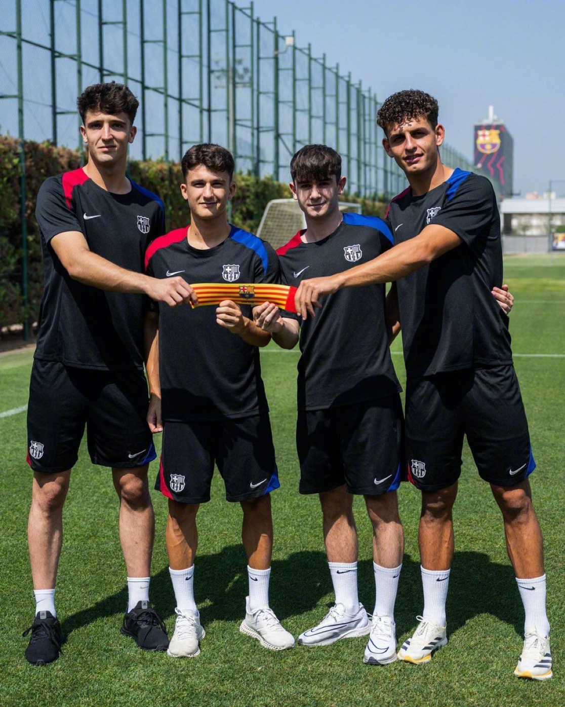 加里多、乌奈·埃尔南德斯、阿斯特拉垃加和塞尔吉·多明戈斯将是巴萨B队在24-25