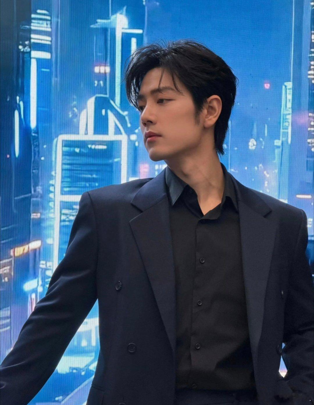 超能官宣肖战恭喜超能，恭喜肖战，肖战严选，值得信赖！哈哈哈哈哈哈😁太开心了，恭