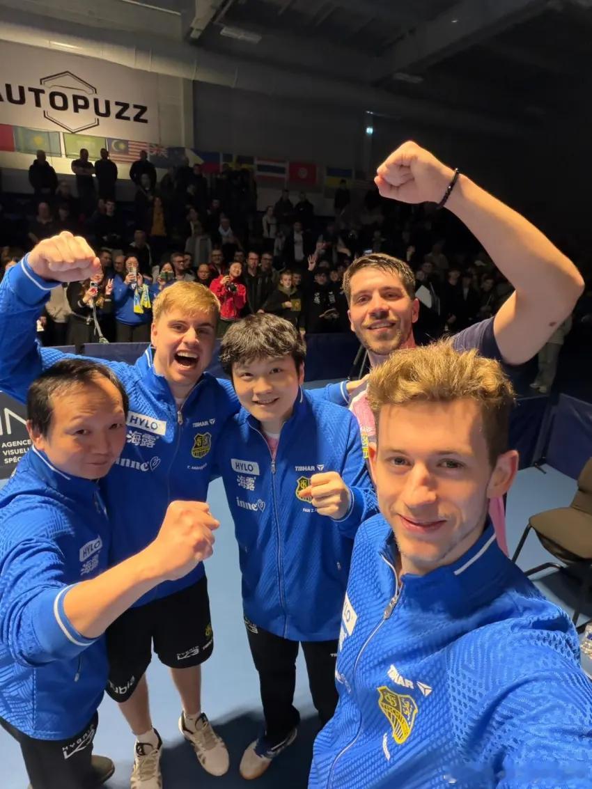 樊振东3比2高茨“这是我第一次参加欧冠的四分之一决赛，”樊振东在接受 ETTU 