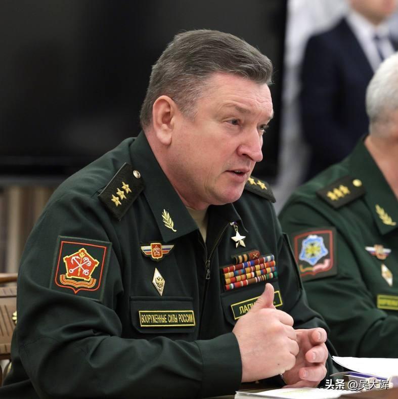 《生意人报》援引消息人士报道，前中央军区、列宁格勒军区司令、上将拉平将代表统一俄