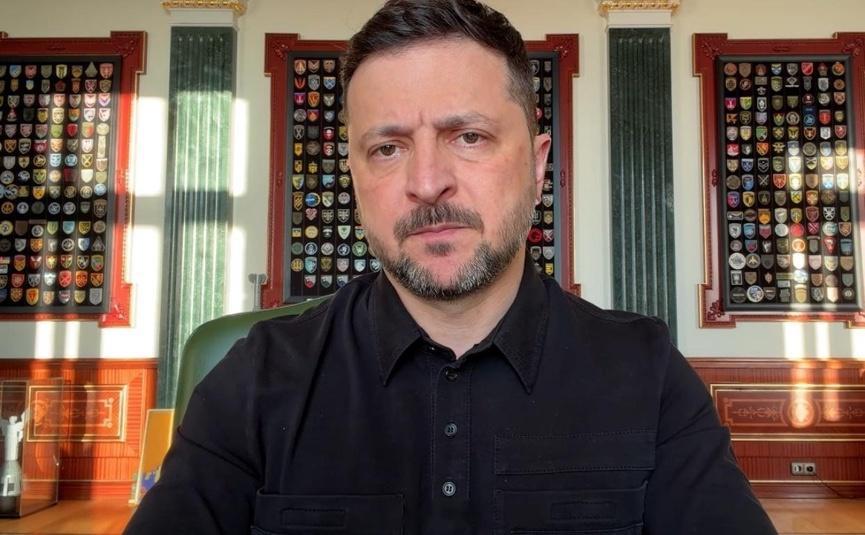 泽连斯基绝对对得起乌克兰！四年坚守，他撑起整个国家，对得起自己的职位，也对得起那