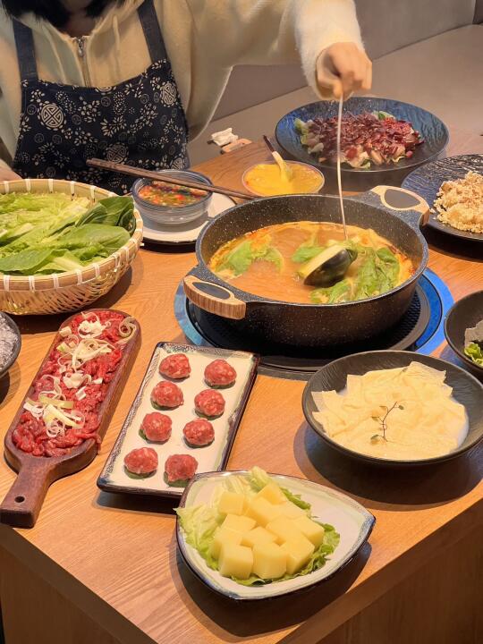 🔥长沙岳麓区惊现非遗酸汤火锅刺客！！