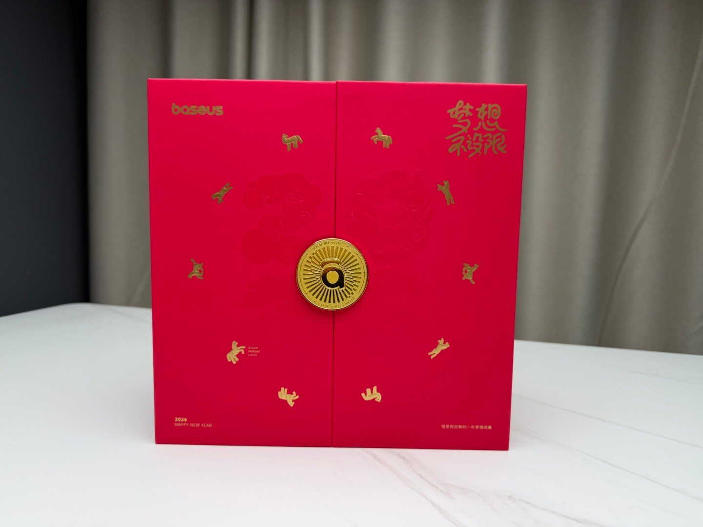 收到了很多品牌的新年礼盒，感谢品牌霸霸的抬爱！感谢追觅、奇瑞、极米、石头科技、智