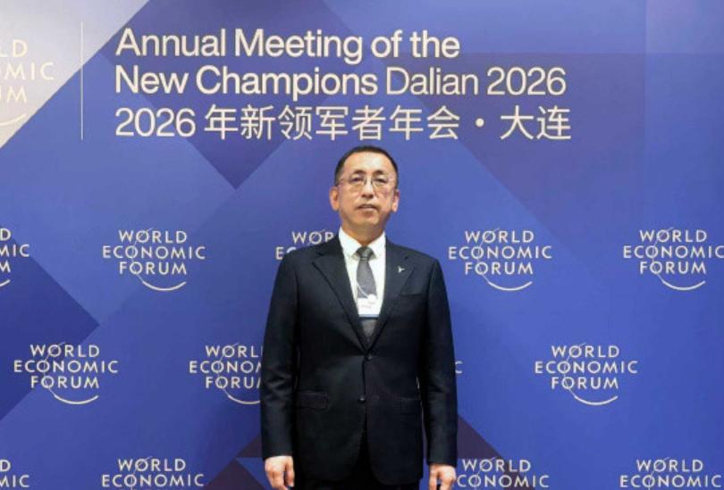 岚图卢放提醒买车要趁早
第十七届新领军者年会（2026大连夏季达沃斯论坛）在大连