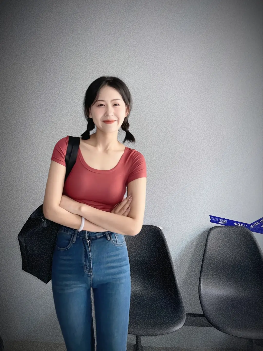 女孩子不需要浓妆艳抹，干干净净简简单单就很吸引人了