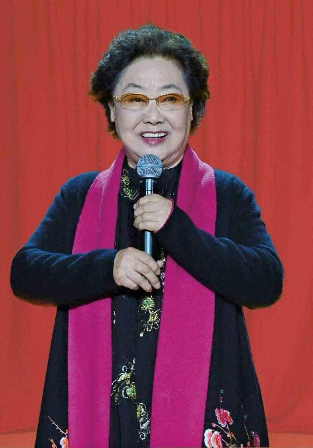 痛别郭兰英！97岁艺术家仙逝，后事安排惹人动容
97岁人民艺术家郭兰英离世，剧院
