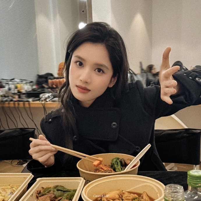 张婧仪▪☷°♡🛍️💭🍧 