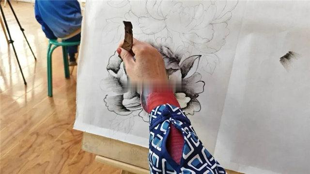 白银百项活动邀你玩金秋中秋国庆双节来临，白银策划推出百余项文旅活动。各大景区轮番