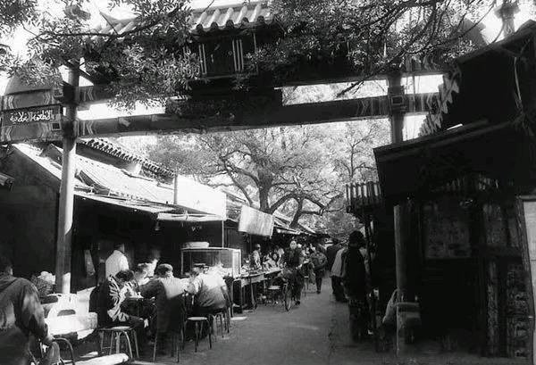 真实的北京老照片（7）
1.牛街输入胡同
2.平安大街（原张自忠路段）
3.西安