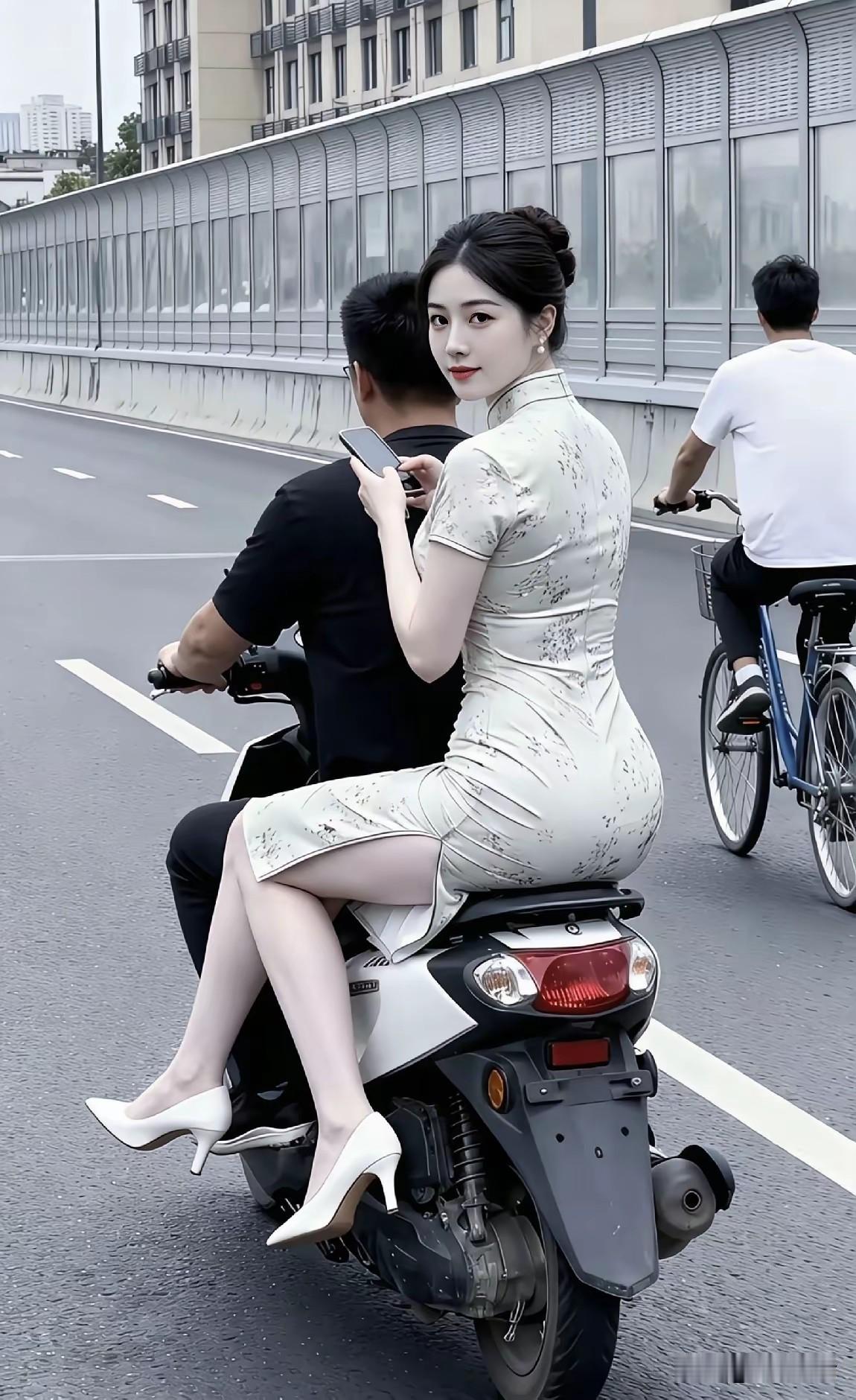 为什么他（她）俩不怕交警，难道交警下班了吗？