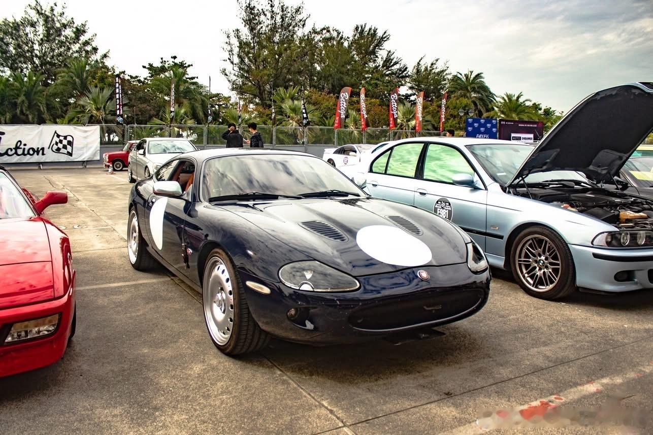 台湾老车🇬🇧JAGUAR XKR ​​​