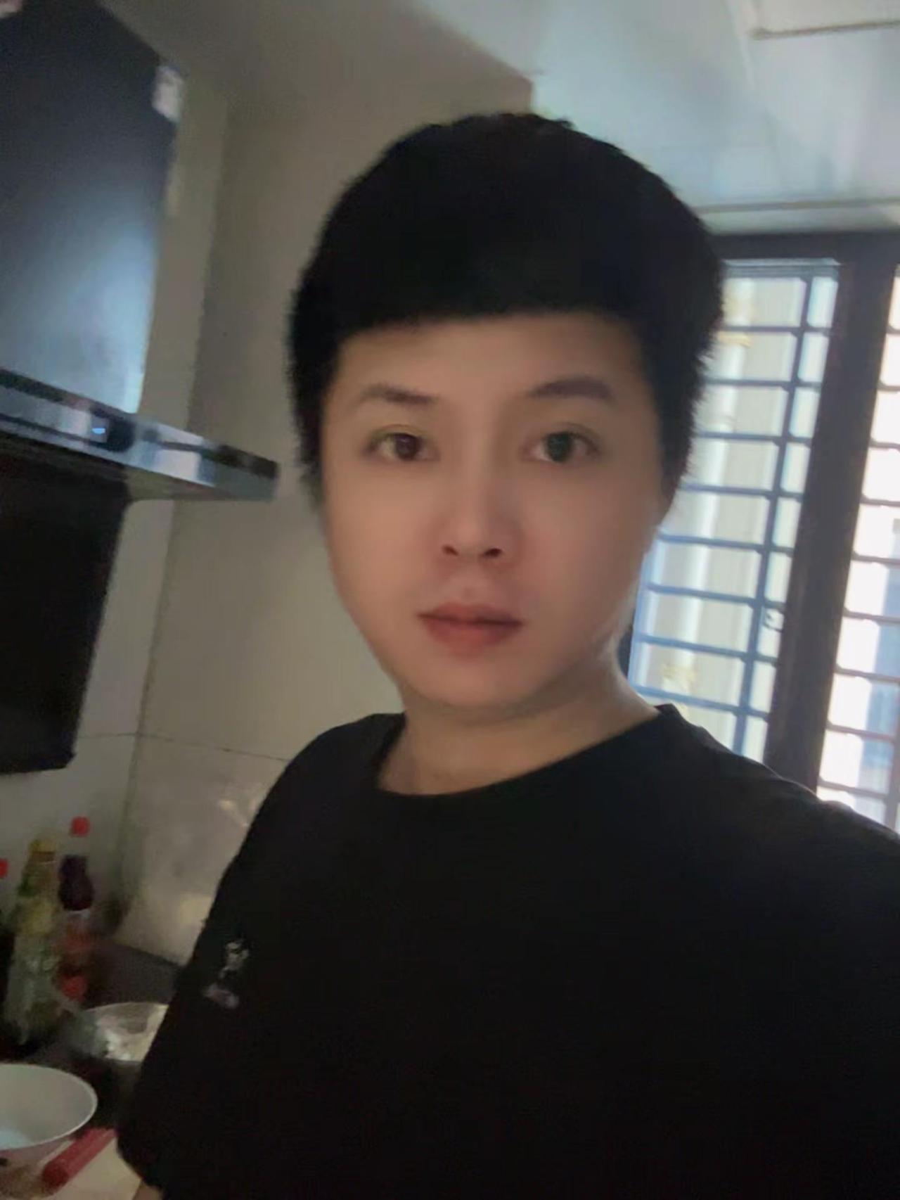 尽量不要让别人知道你的状态 无论是好是坏都要学会沉默；你过得好了 有人嫉妒眼红盼